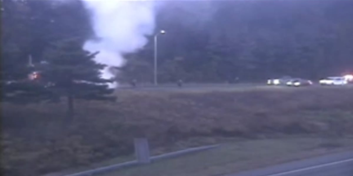 Vehicle fire closes I-91 offramp in Windsor
