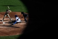 Tom Krasovic: Popgun Padres now must hit themselves past Cubs