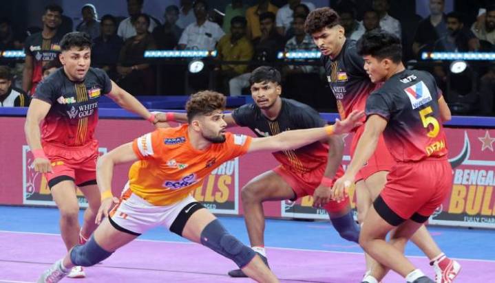 PKL 12: Puneri Paltan Tame Bengaluru Bulls In Tie-Break Thriller; Take Top Spot