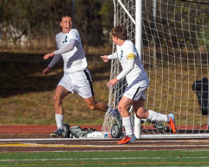 Fagan Roy’s hat trick inspires Clarkston to 4-1 regional win against Hartland