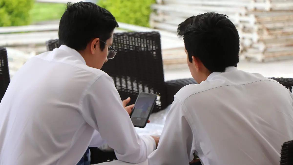 ¿Sabías que los jóvenes en el estado usan cada vez más la Inteligencia Artificial? Y no, no es solo para tareas