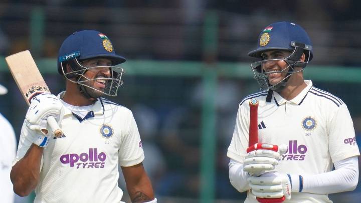 India reach 427/4 at lunch on day 2; Shubman Gill not out at 75
