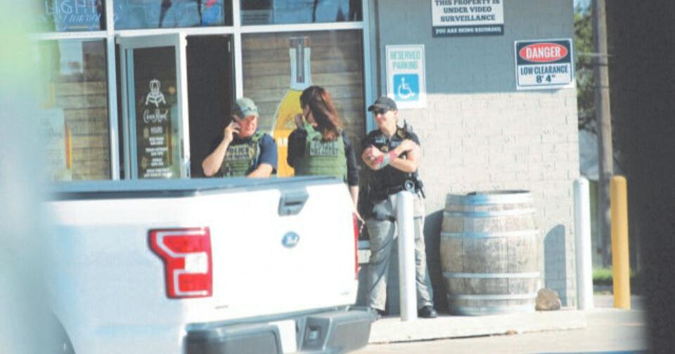 Second day of raids target Kansas stores accused of selling illegal marijuana, THC products