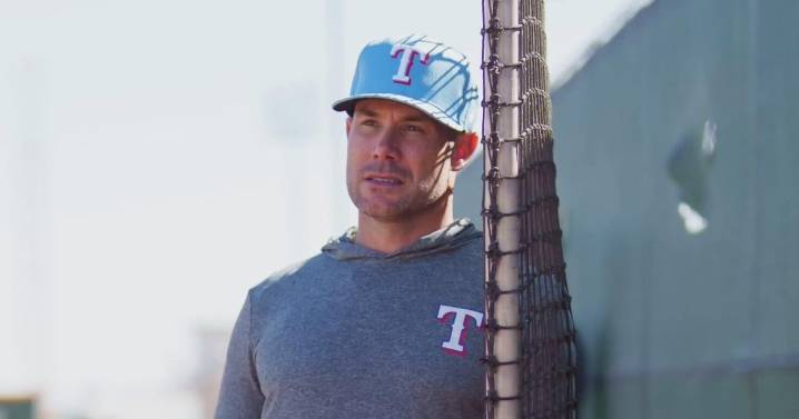 Skip Schumaker named Rangers manager, signs four
