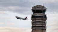 Delta and United call on Congress to immediately end government shutdown