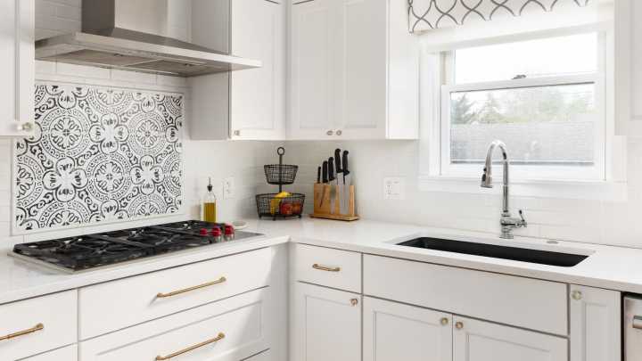 What Is The 1/3 Rule For Cabinet Pulls, And Why Does It Matter?