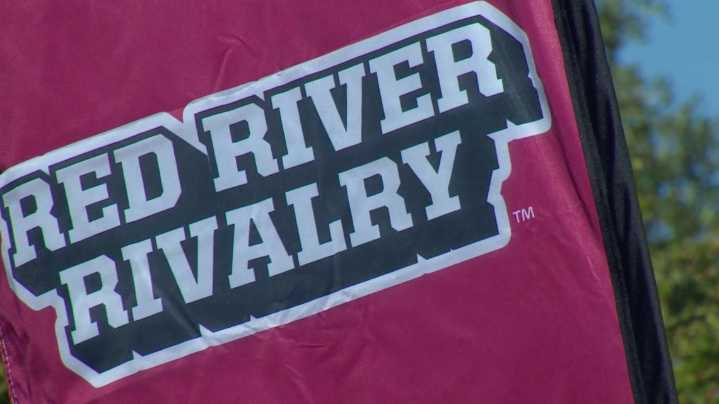 Fans travel on Heartland Flyer ahead of Red River Rivalry