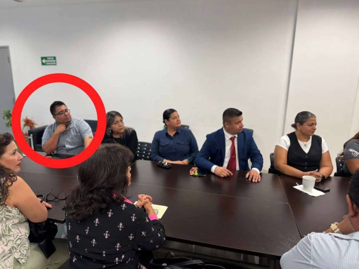 Permiten vapeadores, baños sucios y cobros irregulares en el Cobach 11