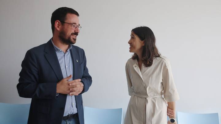 Gerona promociona un cartel que equipara rechazar el catalán con estar contra la libertad: "Caña a España"