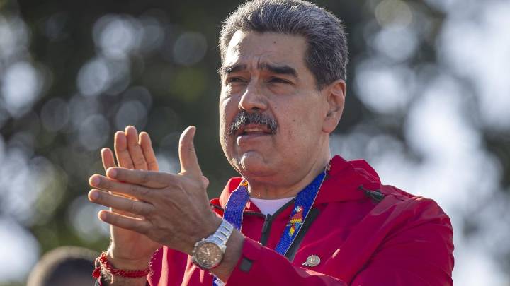 Maduro propone crear una aplicación telefónica para delatar acciones antigubernamentales en pleno choque con EEUU