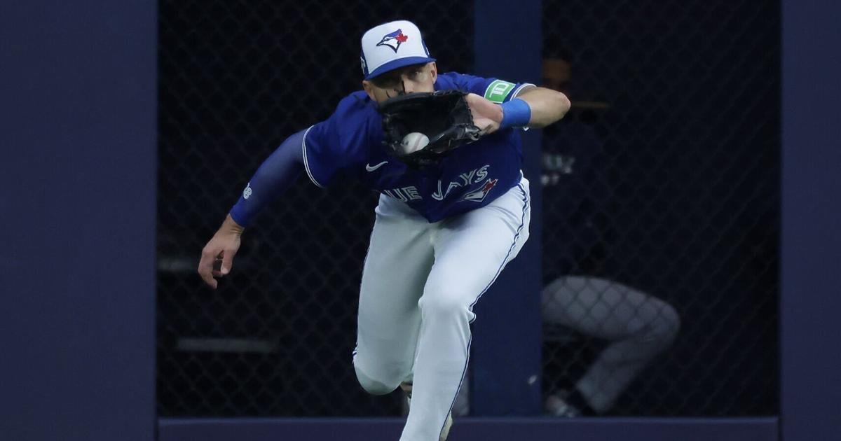 Jays-Mariners ALCS notes: Nathan Lukes limps through Game 2