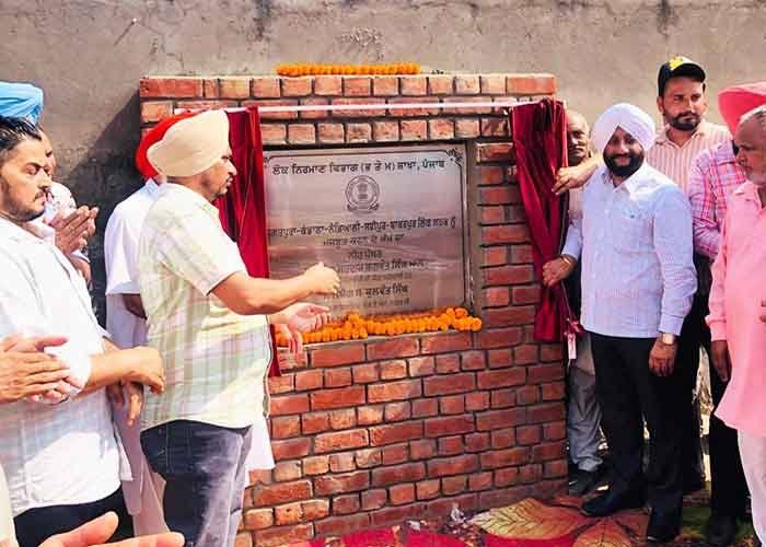 MLA Kulwant Singh Inaugurates Construction of New Roads in Mohali