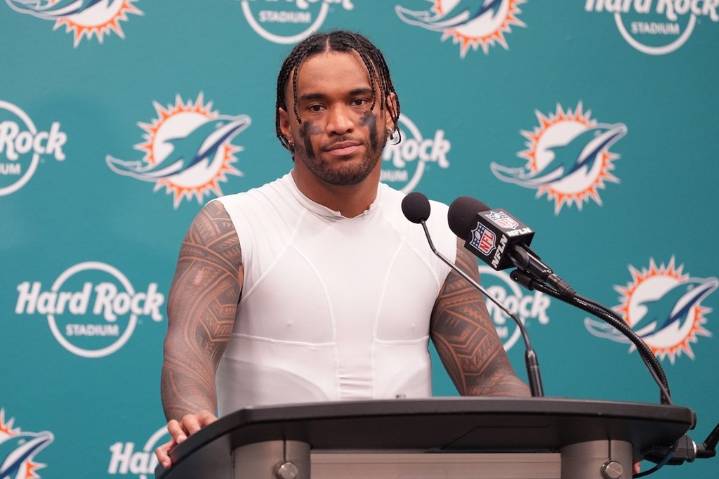 Tua Tagovailoa’s comments calling out teammates ignite a firestorm the Dolphins can ill afford