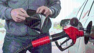 Nueva ley podría ahorrar dinero en gasolina a los californianos