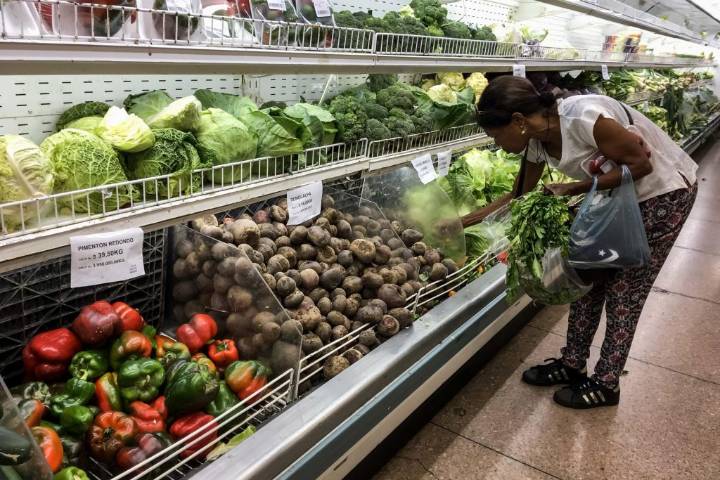 Una familia de cinco personas en Guayana necesita más 500 dólares...