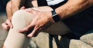 Un estudio dice que caminar, andar en bicicleta y nadar son los mejores ejercicios para la artrosis de rodilla