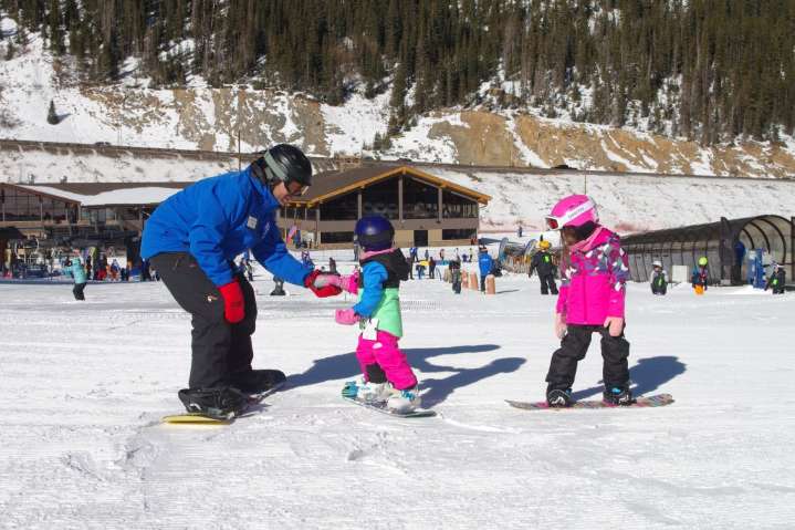 Colorado ski-schools that are affordable, cheap