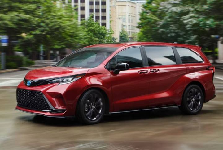 Toyota Sienna XSE Híbrida Platinum AWD, 2025