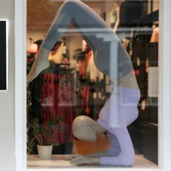 Lululemon to sell NFL apparel for first time in Fanatics deal