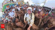 'I am sorry, India': YouTuber Tyler Oliveira who vlogged about cow dung festival offers mock apology, says it's not racist
