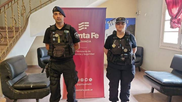 Héroes bajo la tormenta: dos policías asistieron el parto de una mujer en barrio Santa Rosa de Lima en pleno temporal