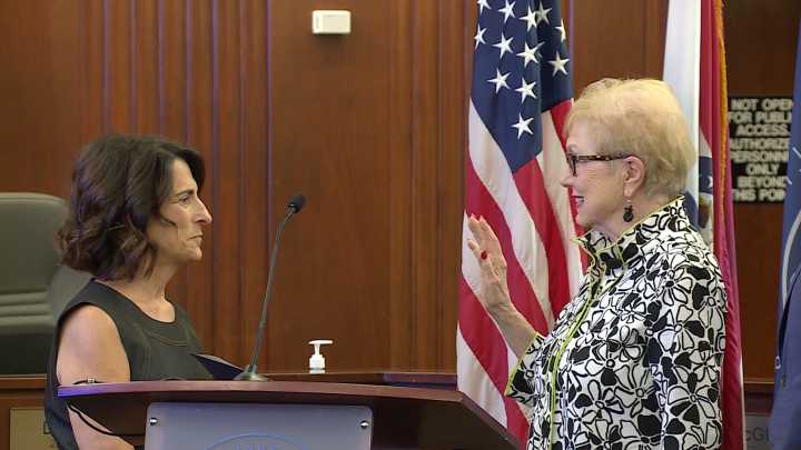 Kay Barnes sworn in as Jackson County executive on temporary basis
