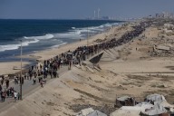 Miles de palestinos regresan a Gaza tras el alto el fuego entre Israel y Hamás