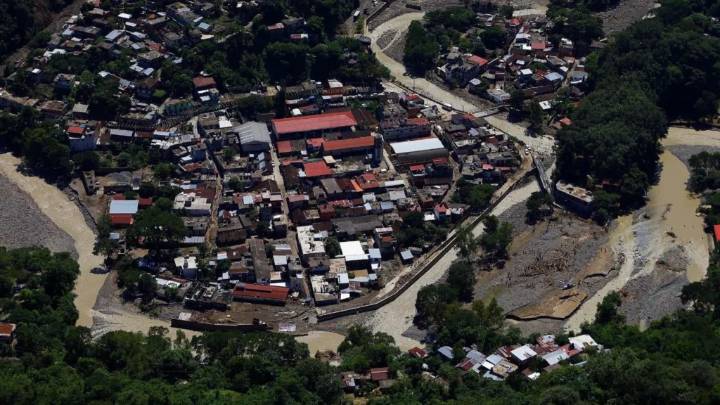 Reportan 64 muertos y 65 desaparecidos por lluvias en cinco entidades