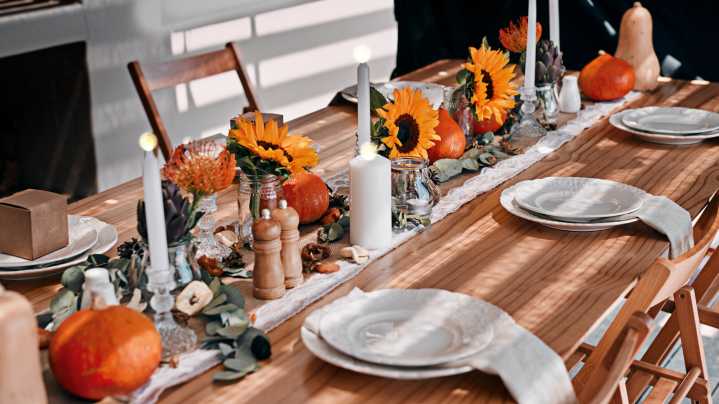 11 Once-Popular Home Entertaining Trends We're So Over