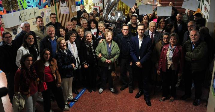 Homenaje a las pioneras del CEIP Pena Corneira en su 40º aniversario