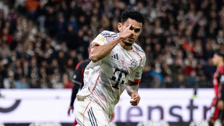 Impresionante partido de Luis Díaz con Bayern Múnich; dos goles y asistencia en 3