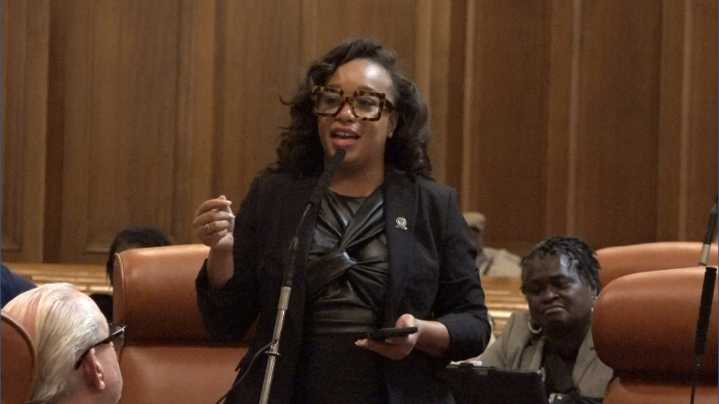 'Radio helps people find their voice': Cleveland City Council defends students in Cleveland State radio overhaul fight