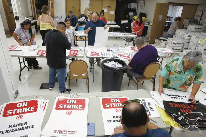 Kaiser union workers deliver 5-day strike notice