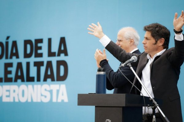 Axel Kicillof vs. Javier Milei: "Escupidera", "catástrofe social" y "nuevo ministro"
