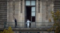 Arrestan a sospechosos por el robo de joyas del Museo del Louvre de París