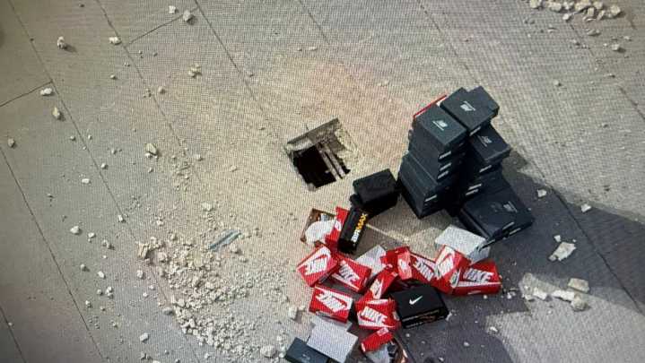 Another daring heist: Thieves steal shoes, breach mall's roof
