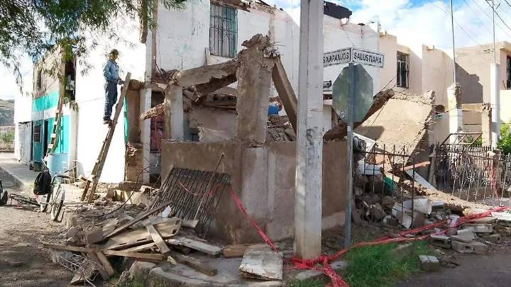 Lluvias dejaron cinco derrumbes en viviendas de Hermosillo
