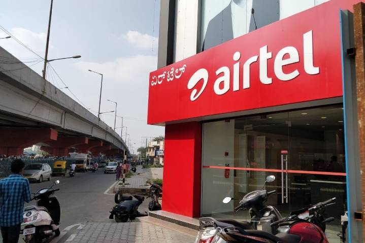 Airtel, Jio, Vodafone: Who Dominated Telecom Race in September with Highest Subscriber Additions?