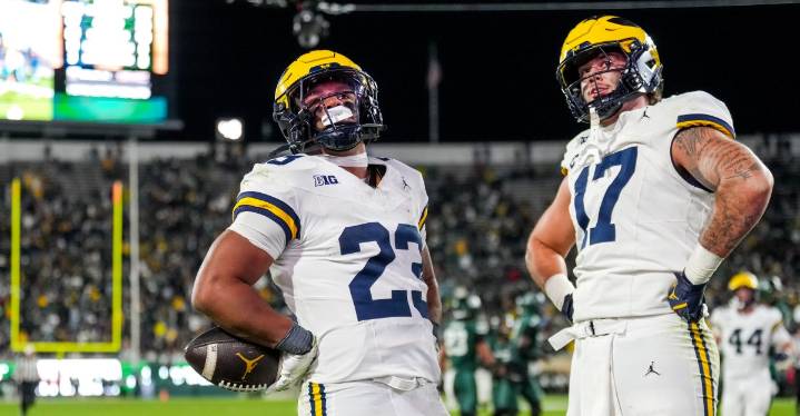 Michigan Football moves up a few spots in AP Poll following win at MSU