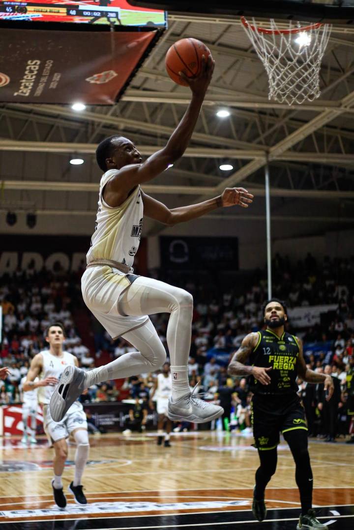 Vence Mineros a Fuerza Regia; hoy disputan la semifinal en cuarto juego