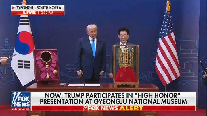 Trump Gifted Gold Crown in South Korea, Days After ‘No Kings’ Protests