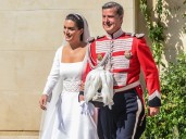 Cayetano Martínez de Irujo y Bárbara Mirjan y la exclusiva sobre su boda: el original regalo de Eugenia, la presencia constante de Cayetana y los dos trajes del novio