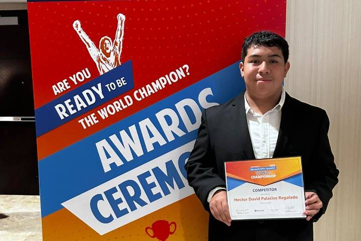 Destaca alumno de CONALEP Tamaulipas en campeonato mundial de Microsoft