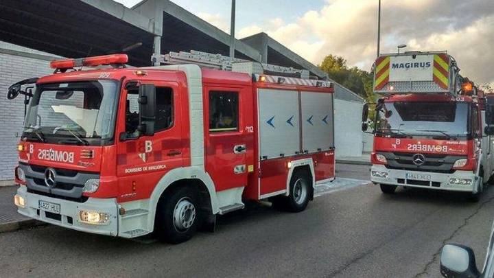 El fuerte viento derriba la cúpula de una escuela de Porto Cristo