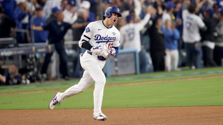 Dodgers outlast Jays in World Series Game 3 in extras