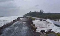 Cyclone Montha Hits Andhra Pradesh Coast: Heavy Rain, Crop Damage Reported
