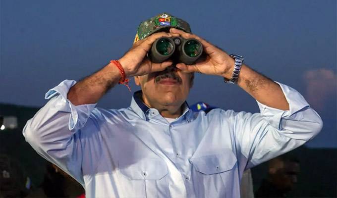 Gobierno venezolano denuncia que cazas de Estados Unidos se acercaron amenazantes a sus costas