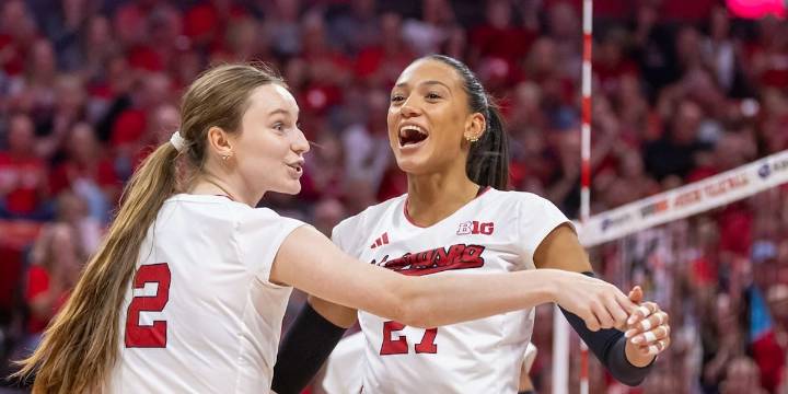 Huskers defeat Washington, 3