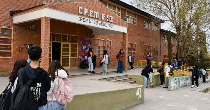 Inscripciones escolares 2026 en Neuquén: comenzó secundario y se definieron los turnos para inicial y primaria