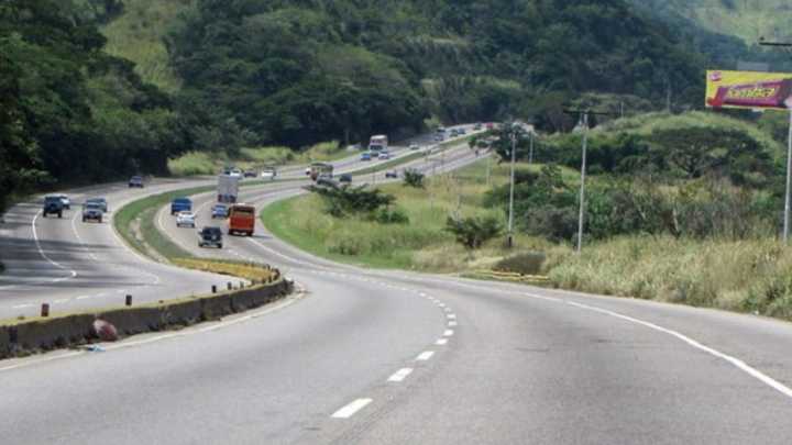 Colisión en la Autopista Regional del Centro deja un fallecido y tres heridos